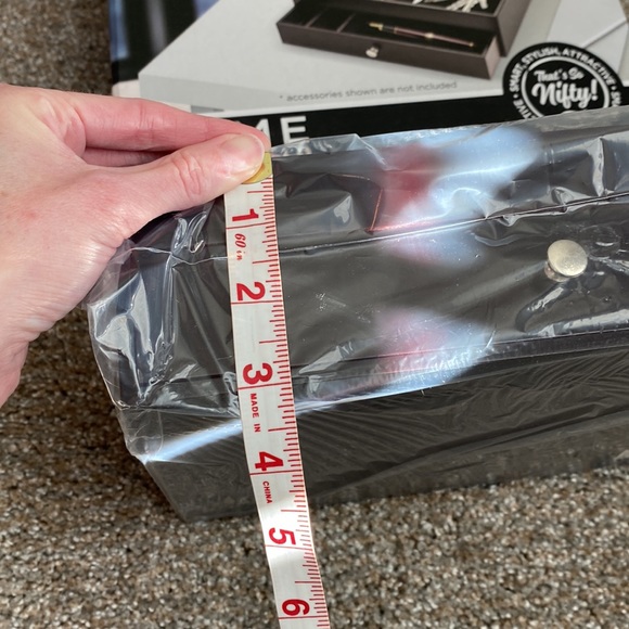 NEW Home Essentials Executive Organizer - Picture 7 of 7